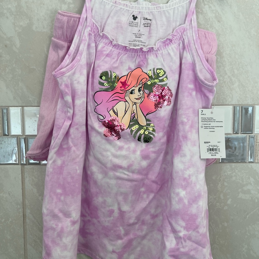 Two piece Disney Little mermaid Ariel short outfit Jumping Bean (size 7)